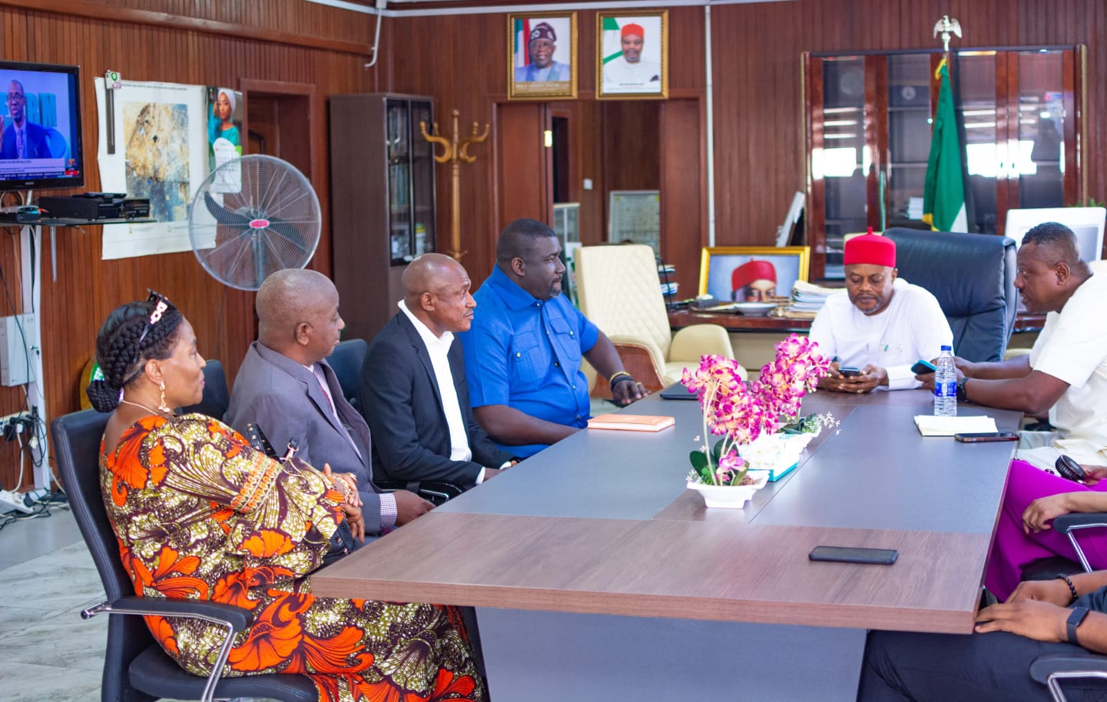 Our CEO with the Minister of Science Technology and Innovation, Nigeria and the KEE Team (1)